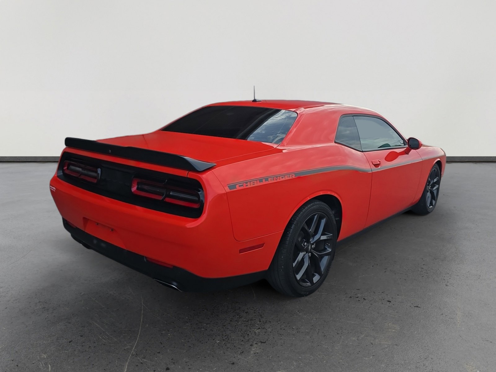 Used 2022 Dodge Challenger GT w/ Blacktop Package image 5