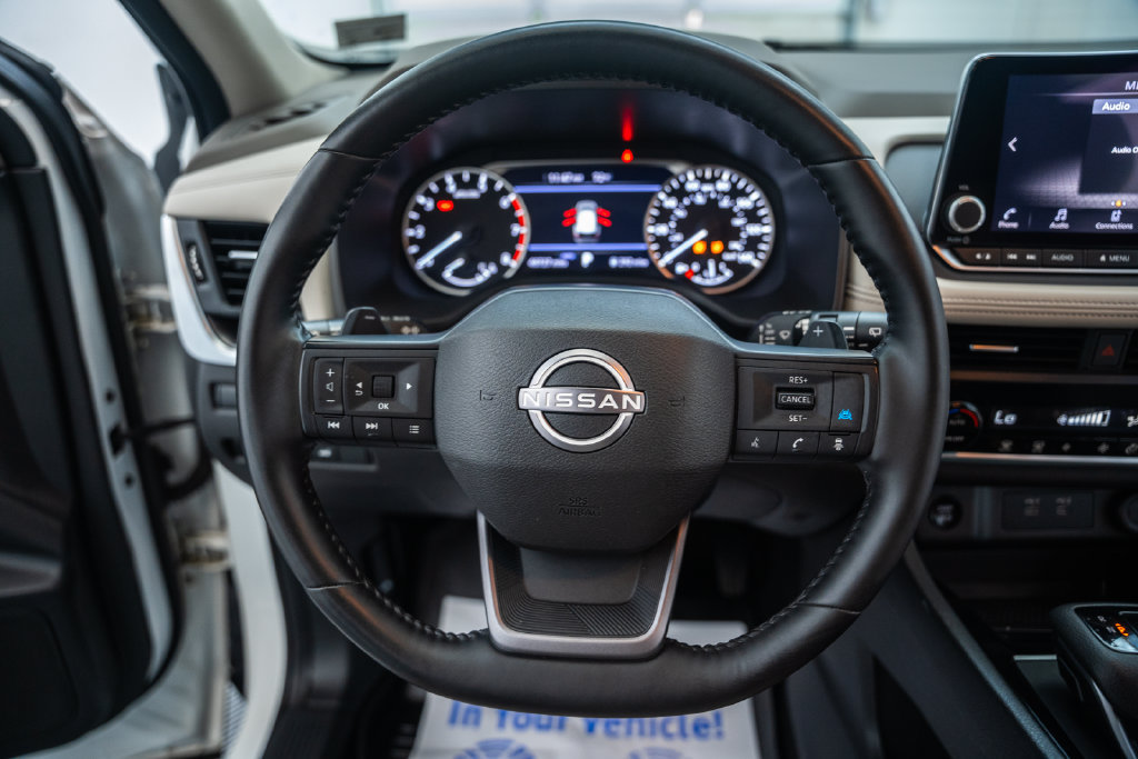 Used 2025 Nissan Rogue SV AWD/4WD image 31