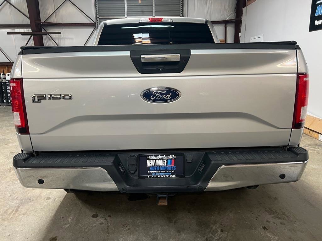 Used 2017 Ford F150 XLT w/ Equipment Group 302A Luxury image 8