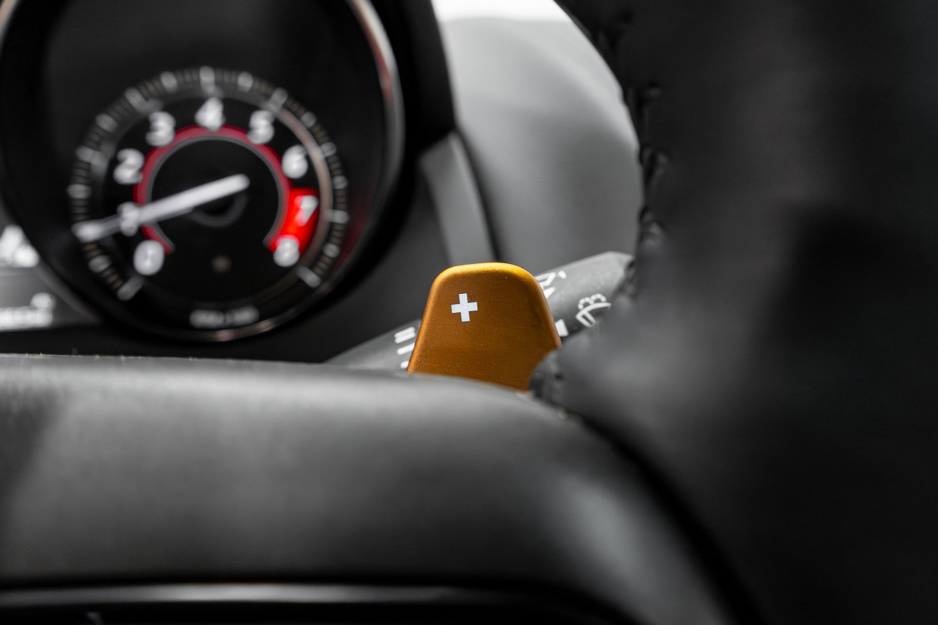 Used 2016 Jaguar F-TYPE S image 45