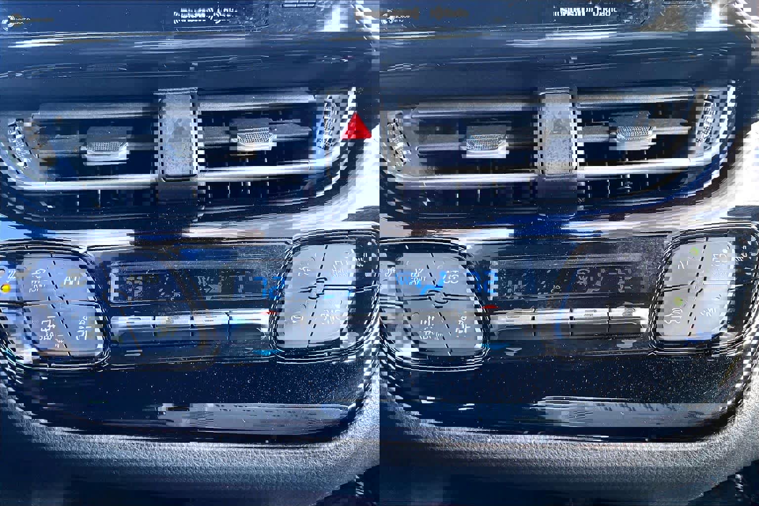 Used 2019 Toyota C-HR Limited image 34