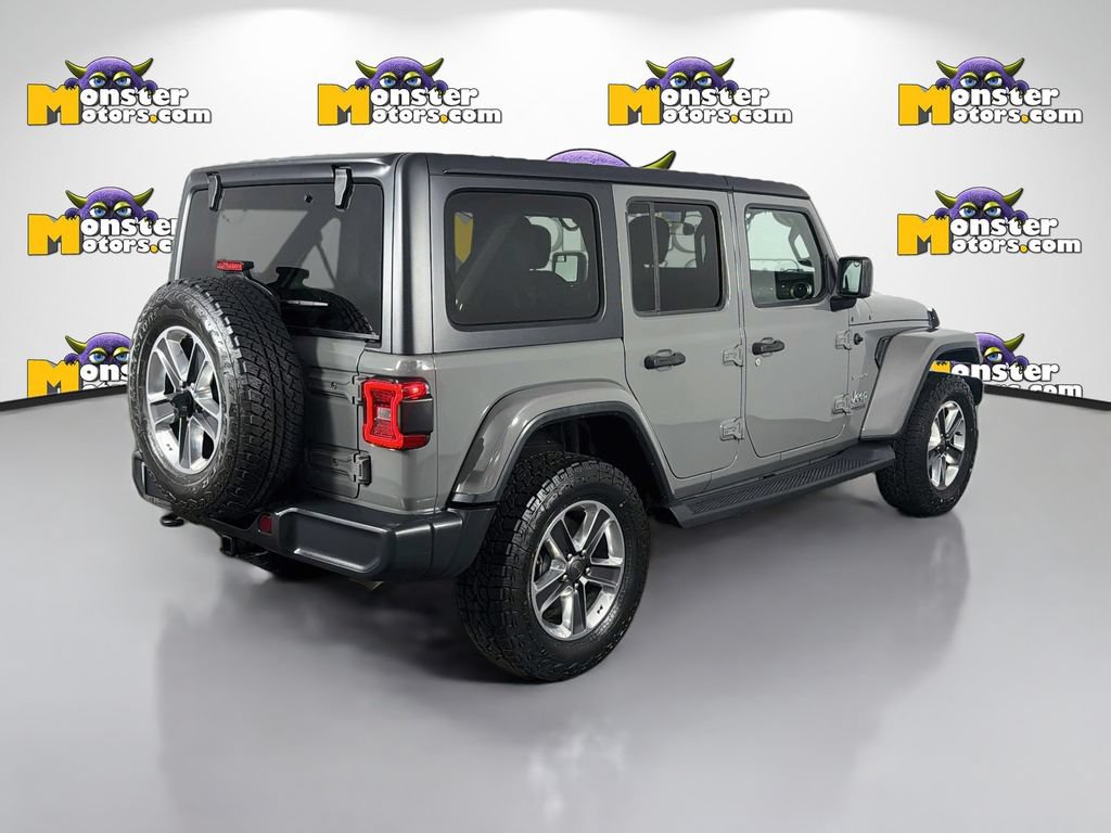 Used 2019 Jeep Wrangler Unlimited Sahara w/ Dual Top Group AWD/4WD image 5