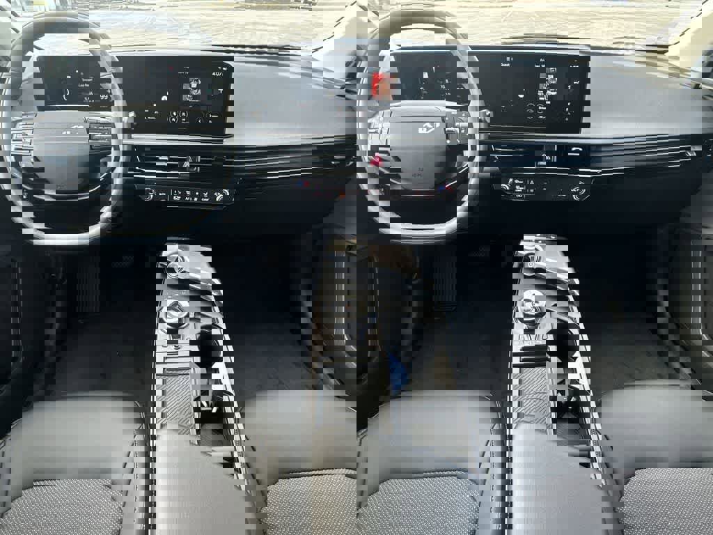 New 2025 Kia EV6 Light w/ Light LR Technology Package image 23