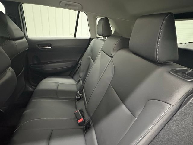 Used 2025 Toyota Corolla Cross XLE FWD image 9