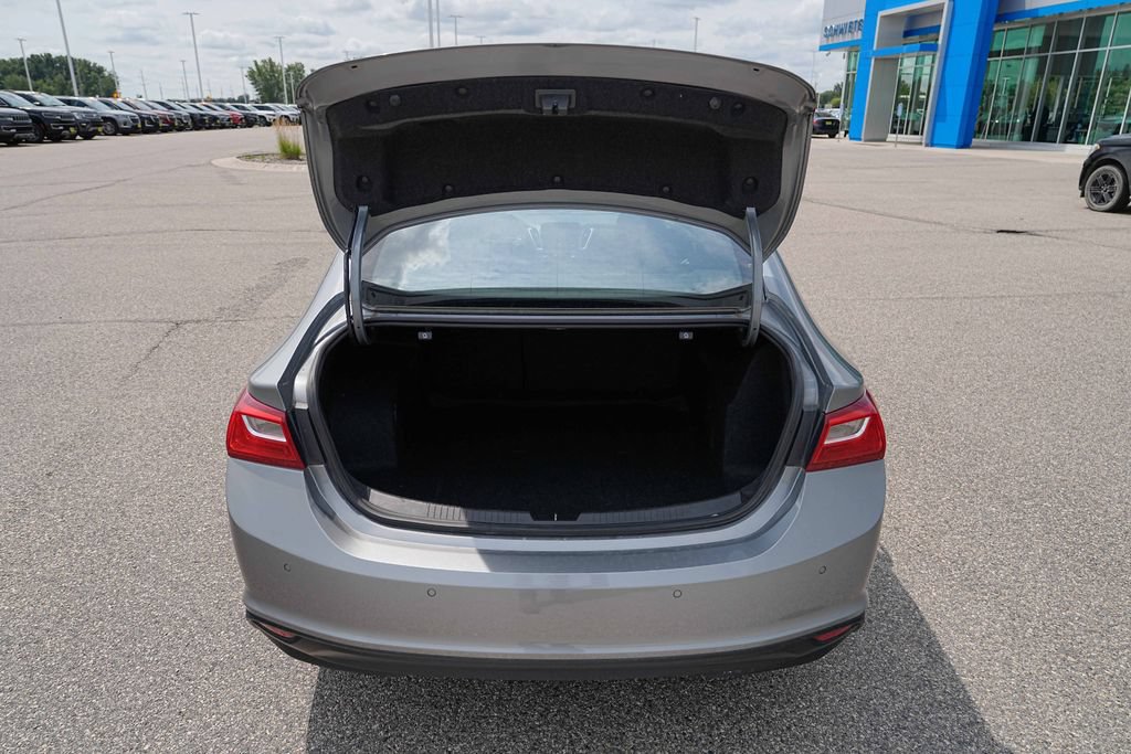 Used 2024 Chevrolet Malibu LT FWD image 14