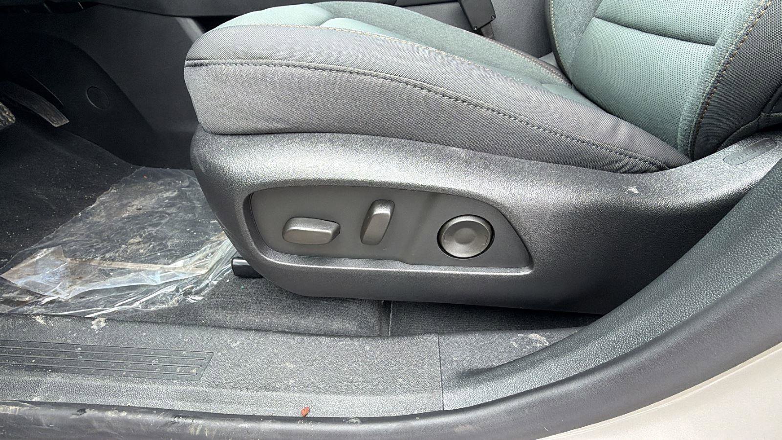 New 2026 GMC Terrain AT4 w/ Convenience Package III image 25