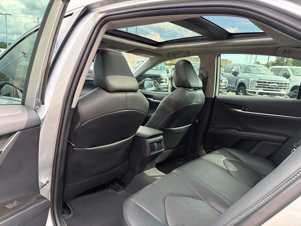 Used 2021 Toyota Camry XSE w/ Navigation Package FWD image 15