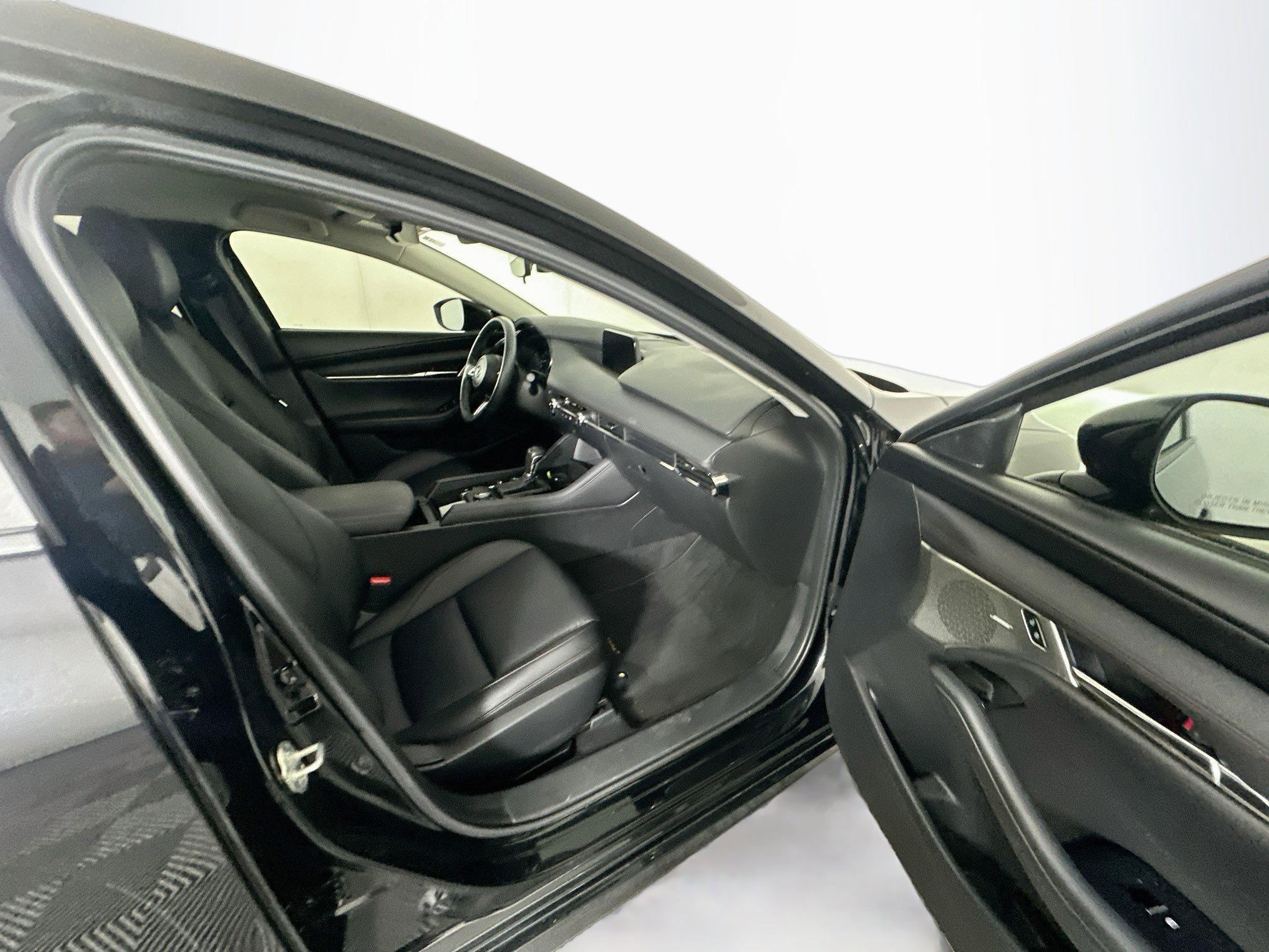 Used 2019 MAZDA MAZDA3 AWD Sedan w/ Preferred Package image 30