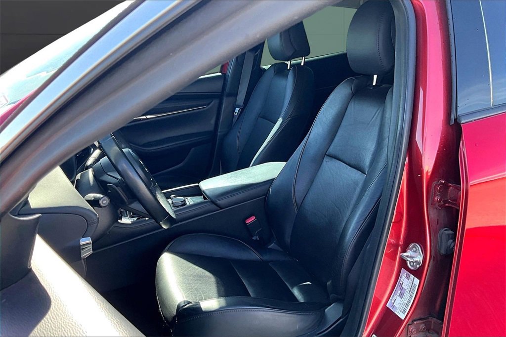 Used 2020 MAZDA MAZDA3 Sedan w/ Premium Package image 26