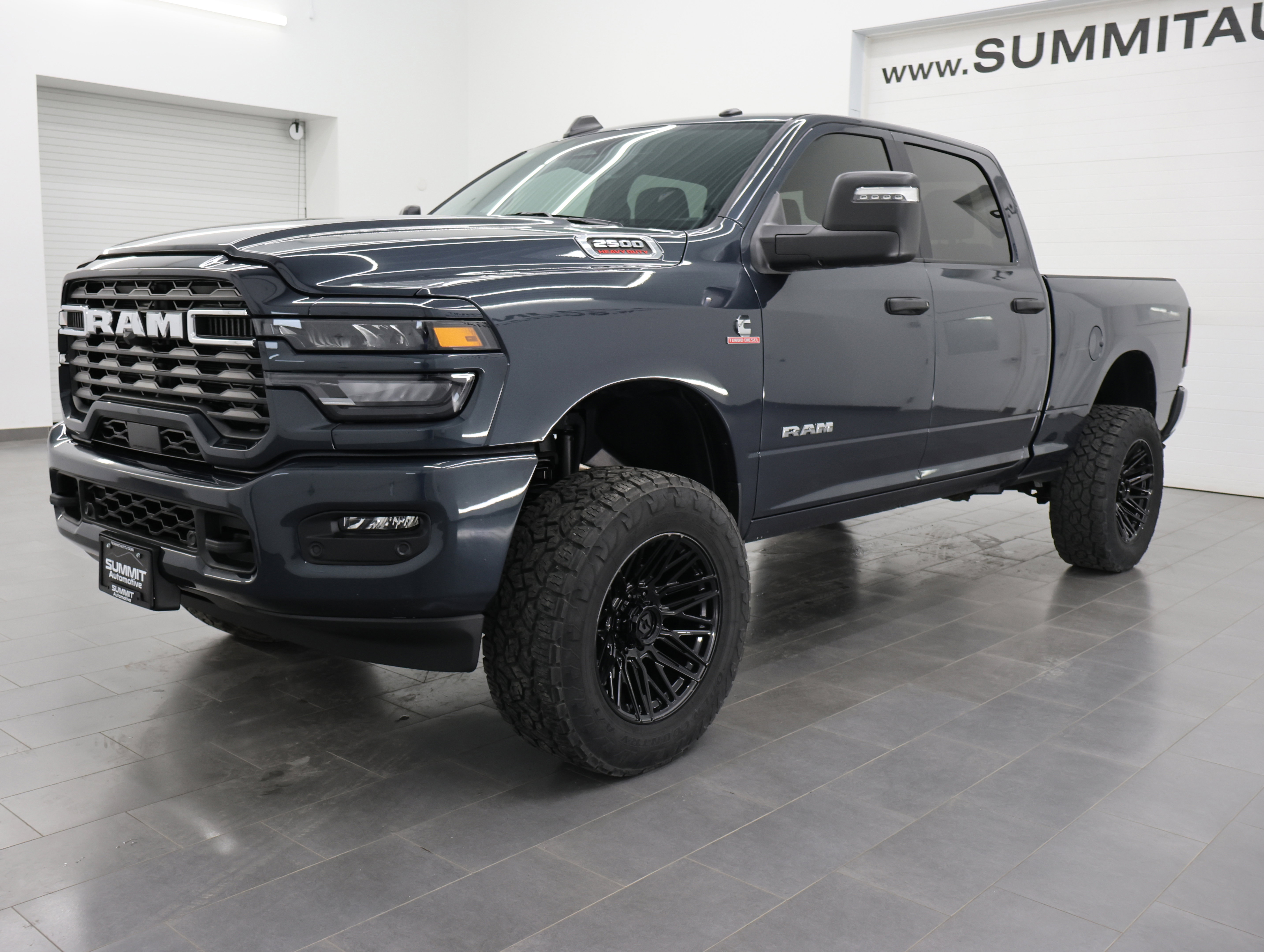 Used 2025 RAM 2500 Big Horn AWD/4WD image 7