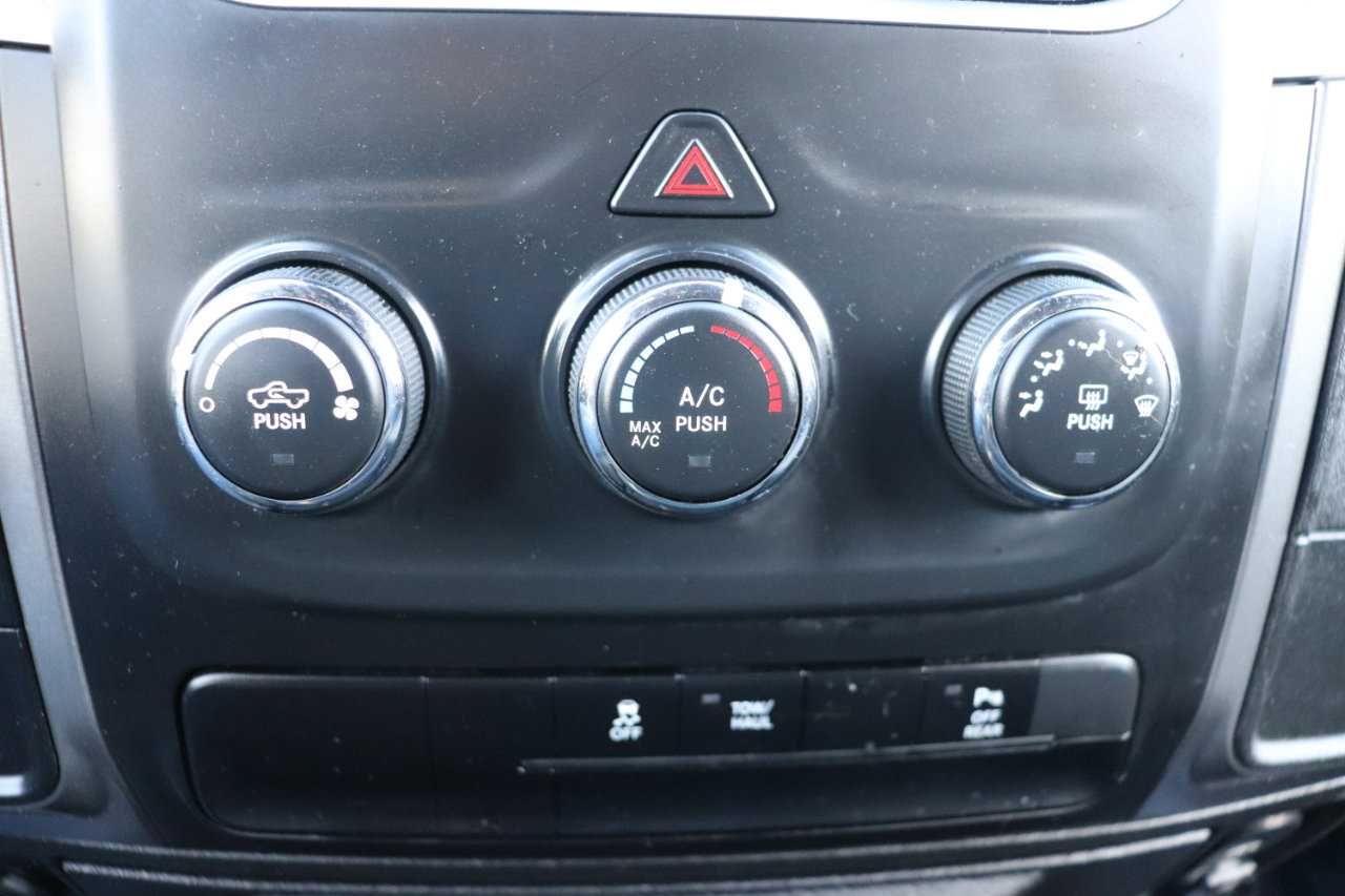 Used 2024 RAM 1500 Classic Warlock image 32