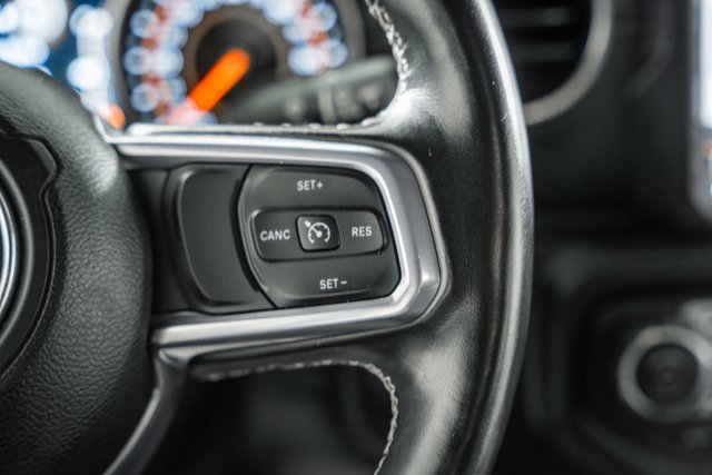 Used 2020 Jeep Wrangler Unlimited Sahara image 30