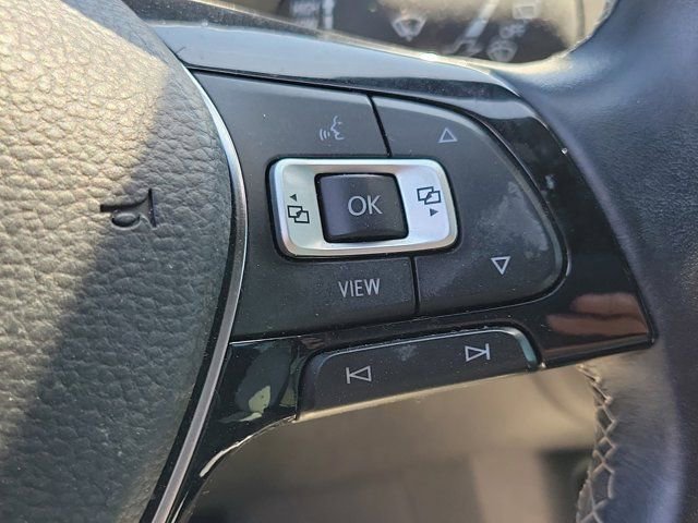 Used 2021 Volkswagen Tiguan SE R-Line FWD image 22