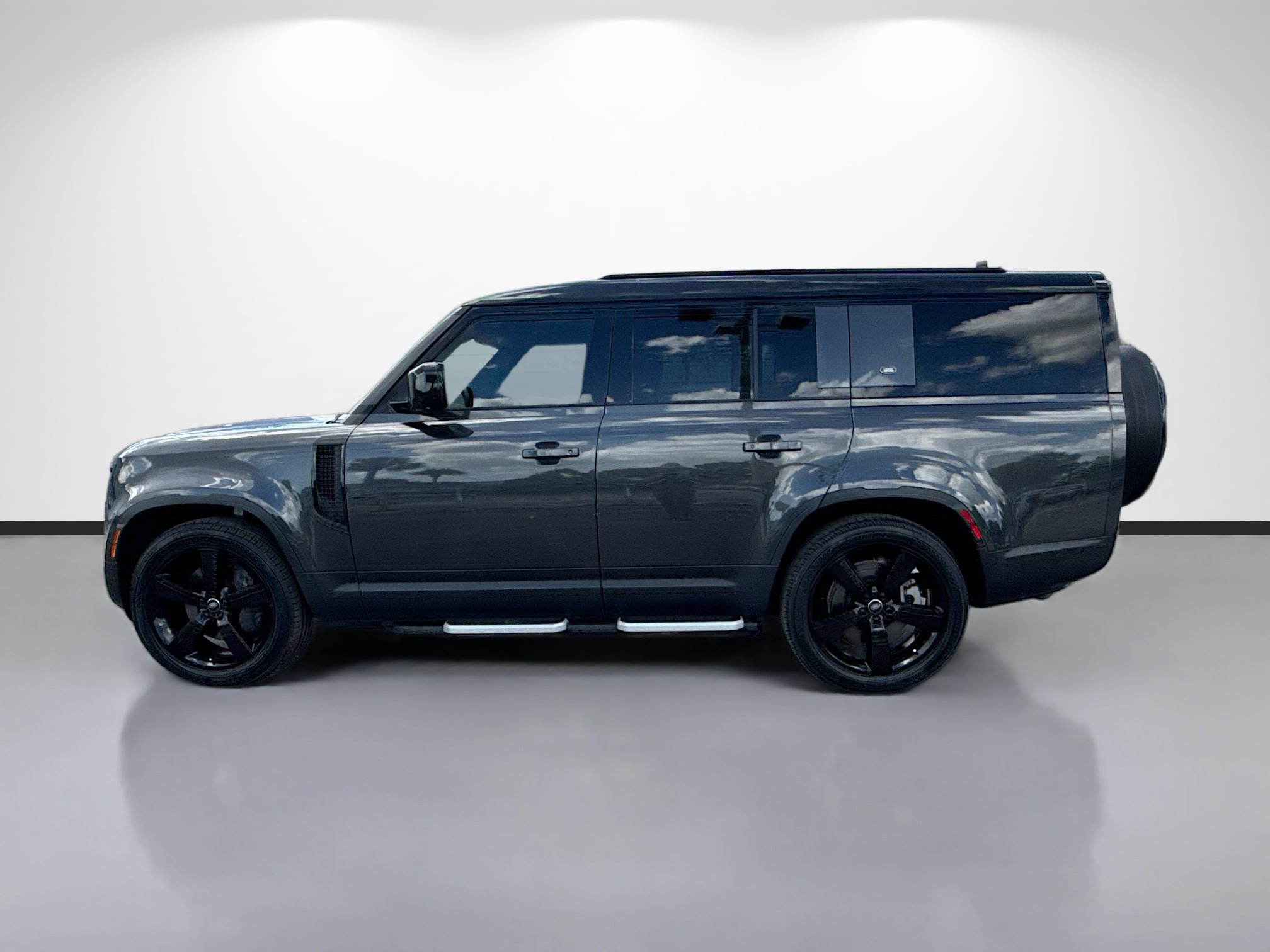 Used 2024 Land Rover Defender 130 S AWD/4WD image 2
