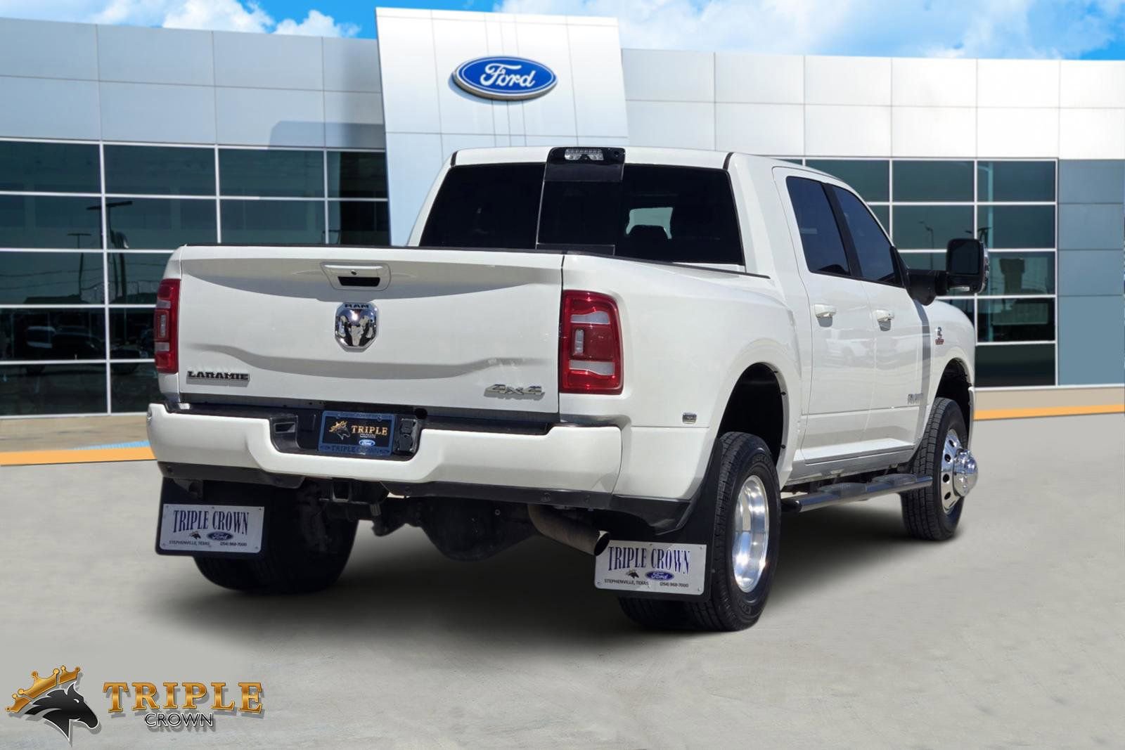 Used 2024 RAM 3500 Laramie w/ Towing Technology Group AWD/4WD image 5