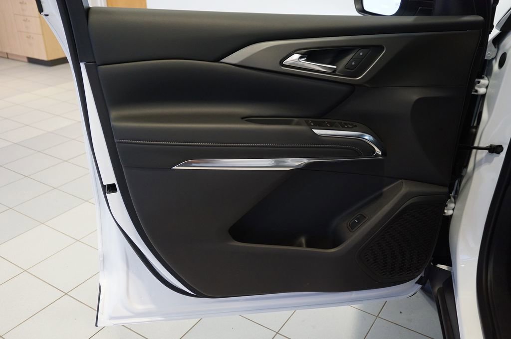 New 2026 Chevrolet Traverse LT w/ Driver Confidence Package image 23