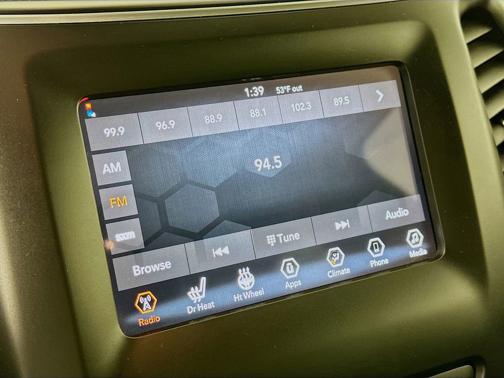 Certified 2020 Jeep Cherokee Latitude Lux w/ Quick Order Package 26H Lux image 24