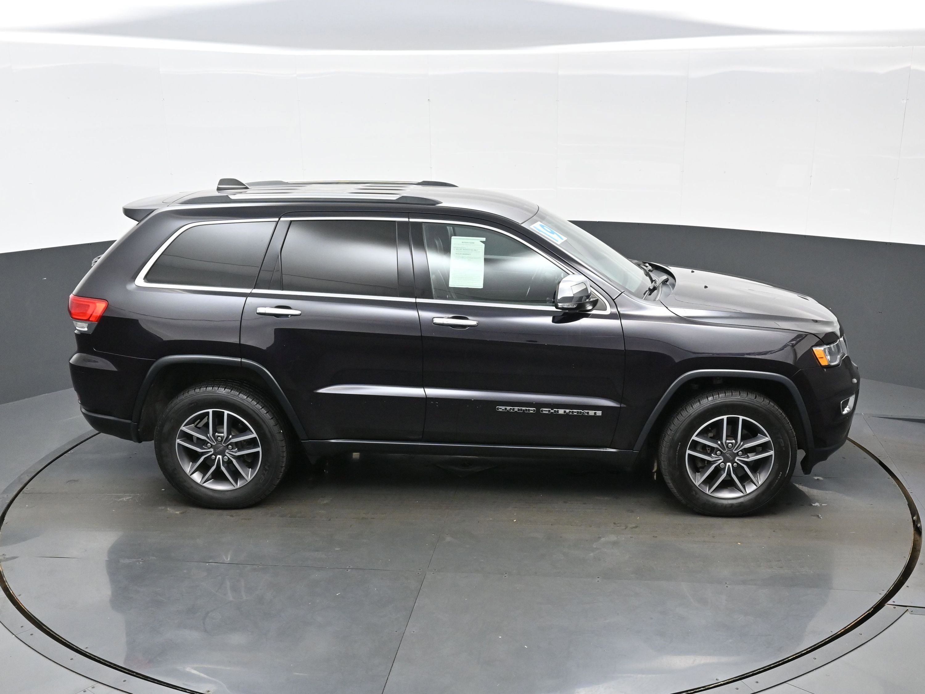 Used 2019 Jeep Grand Cherokee Limited AWD/4WD image 38
