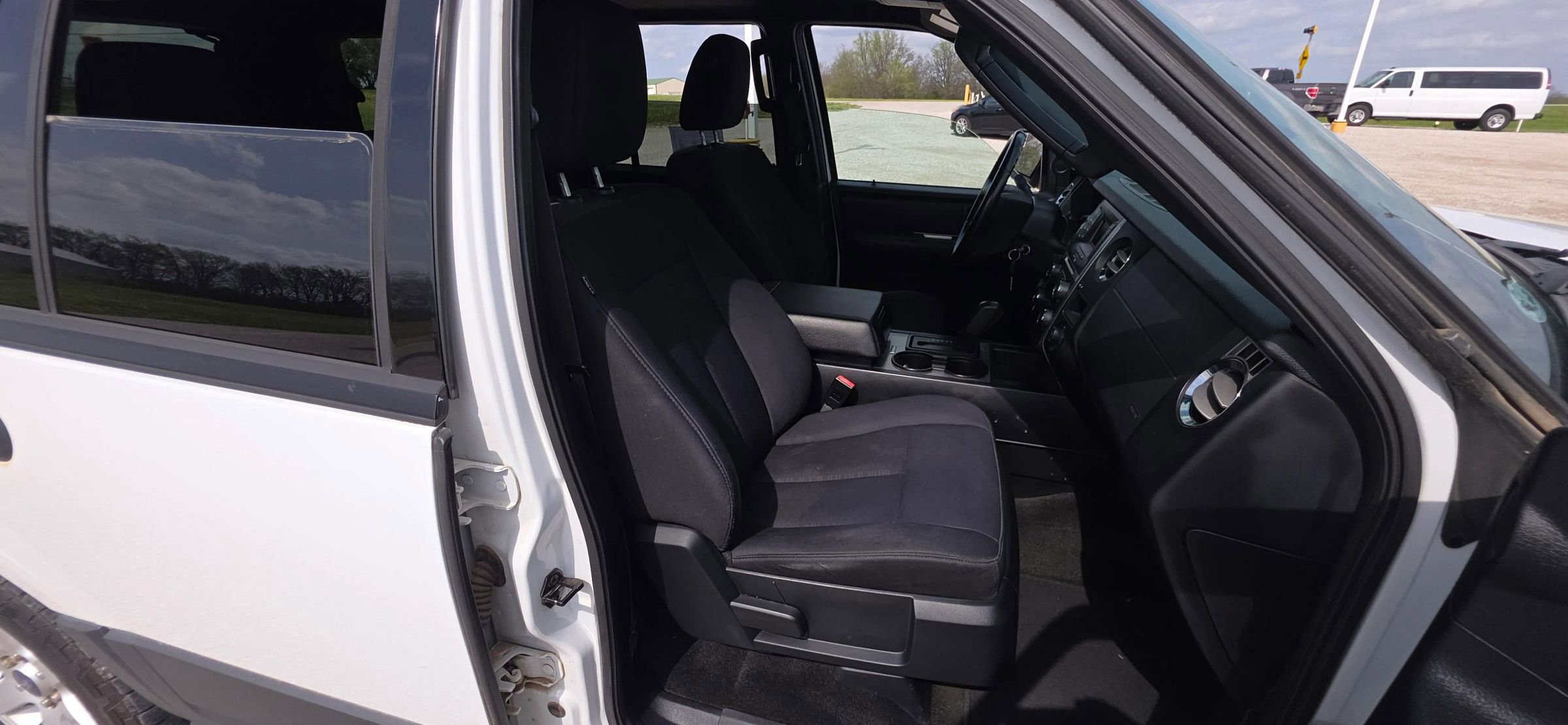 Used 2017 Ford Expedition XL w/ Equipment Group 101A AWD/4WD image 10