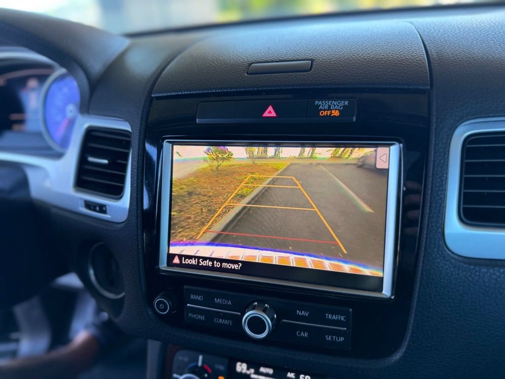 Used 2014 Volkswagen Touareg VR6 AWD/4WD image 50