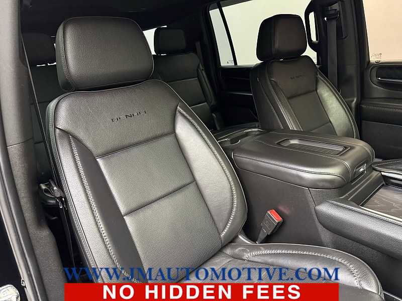 Used 2022 GMC Yukon XL Denali w/ Denali Premium Package image 25