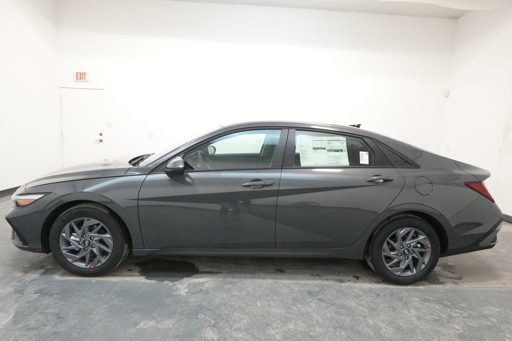 New 2026 Hyundai Elantra Blue w/ Cargo Package image 4