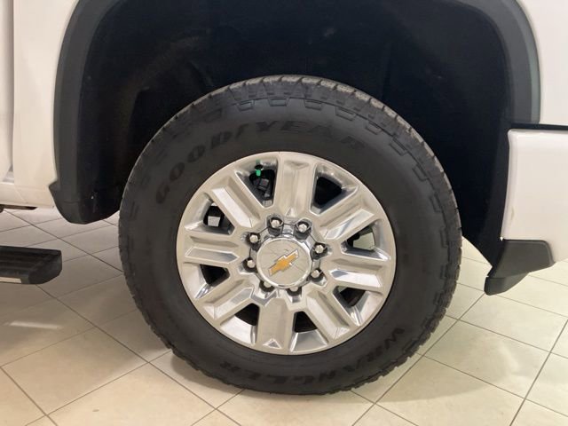 Used 2024 Chevrolet Silverado 3500 High Country w/ Technology Package image 30