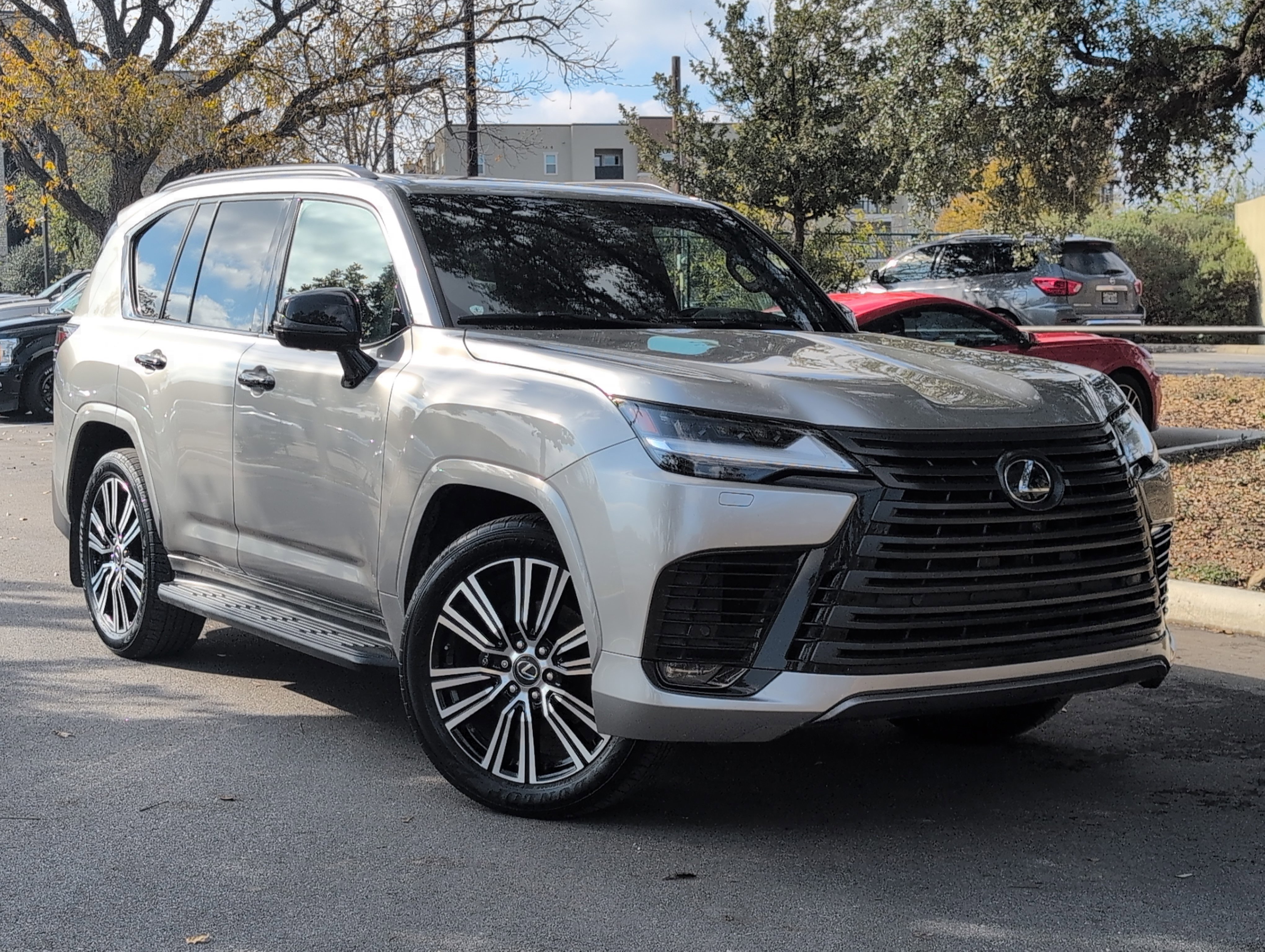 Used 2023 Lexus LX 600 4WD w/ Luxury Package