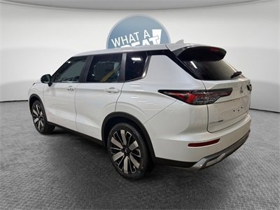 New 2025 Mitsubishi Outlander SE image 6