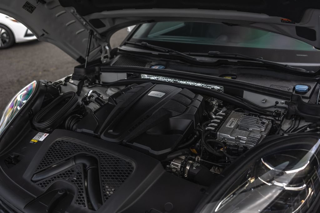 Used 2022 Porsche Macan S AWD/4WD image 13