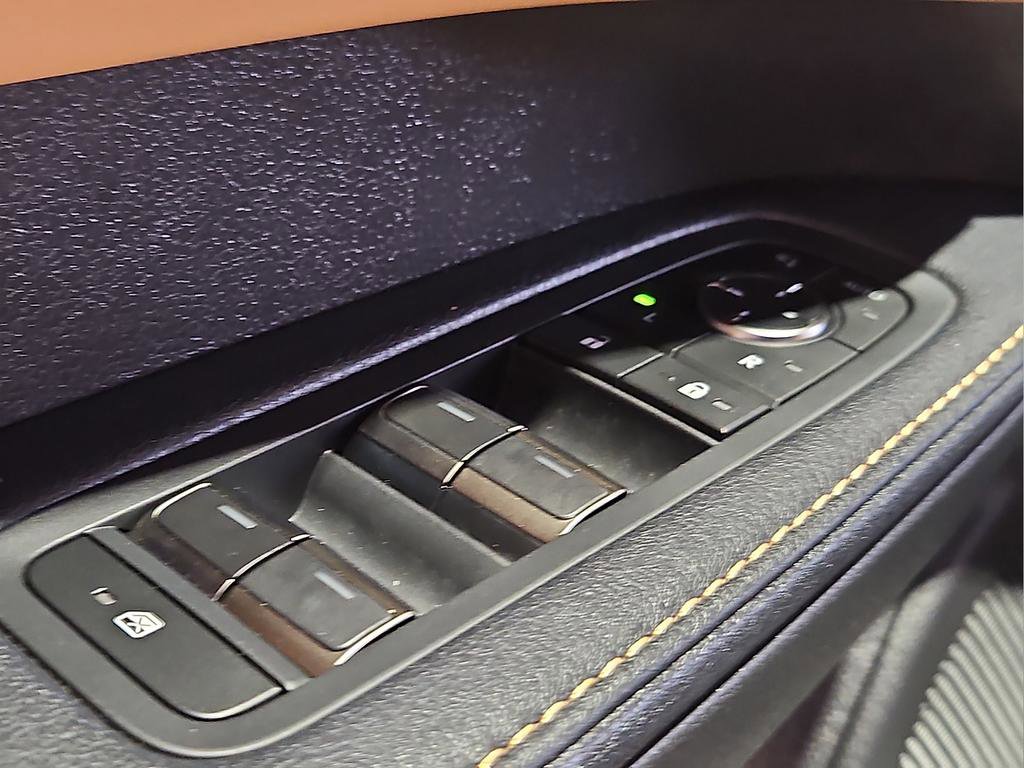 Used 2025 Lexus RX 350 FWD image 18