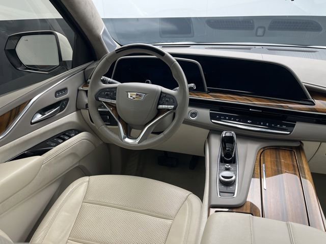 Used 2024 Cadillac Escalade ESV Sport Platinum AWD/4WD image 18