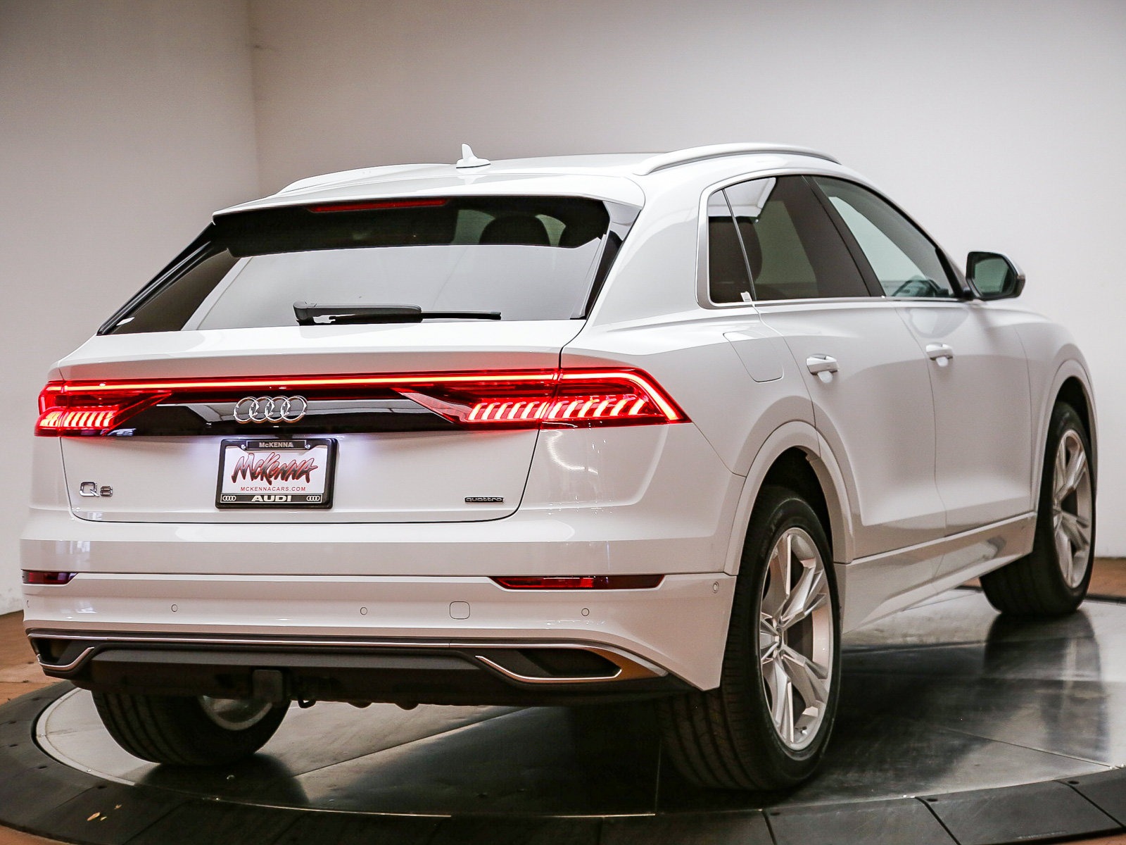 Certified 2023 Audi Q8 Premium Plus AWD/4WD image 7