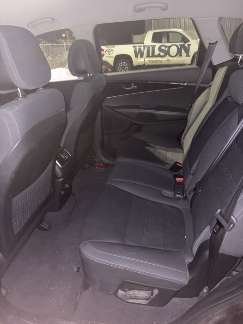 Used 2016 Kia Sorento LX w/ LX Convenience Package image 6