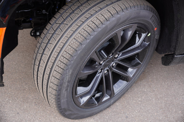 New 2026 Jeep Grand Wagoneer L Summit AWD/4WD image 9