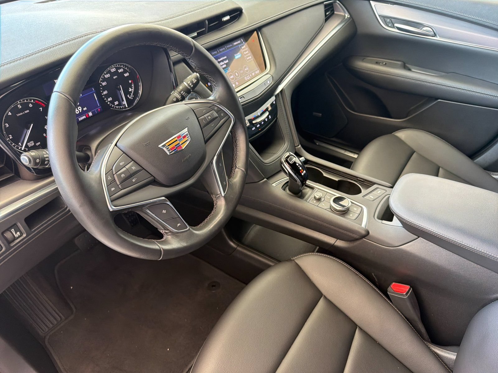 Used 2023 Cadillac XT5 Luxury AWD/4WD image 9