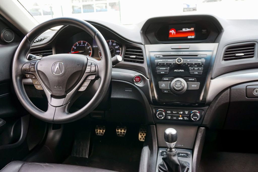 Used 2014 Acura ILX w/ Premium Package image 44