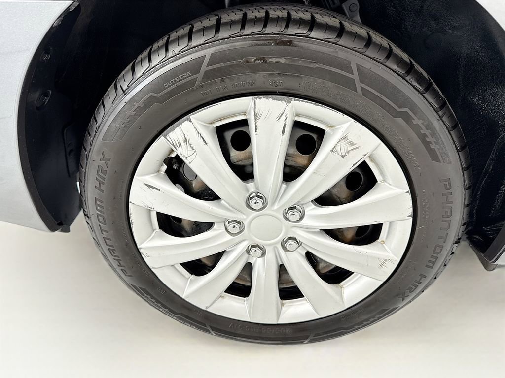 Used 2017 Nissan Sentra S FWD image 30