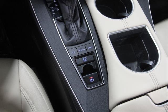 Used 2019 Toyota Avalon XLE w/ Moonroof Package FWD image 15