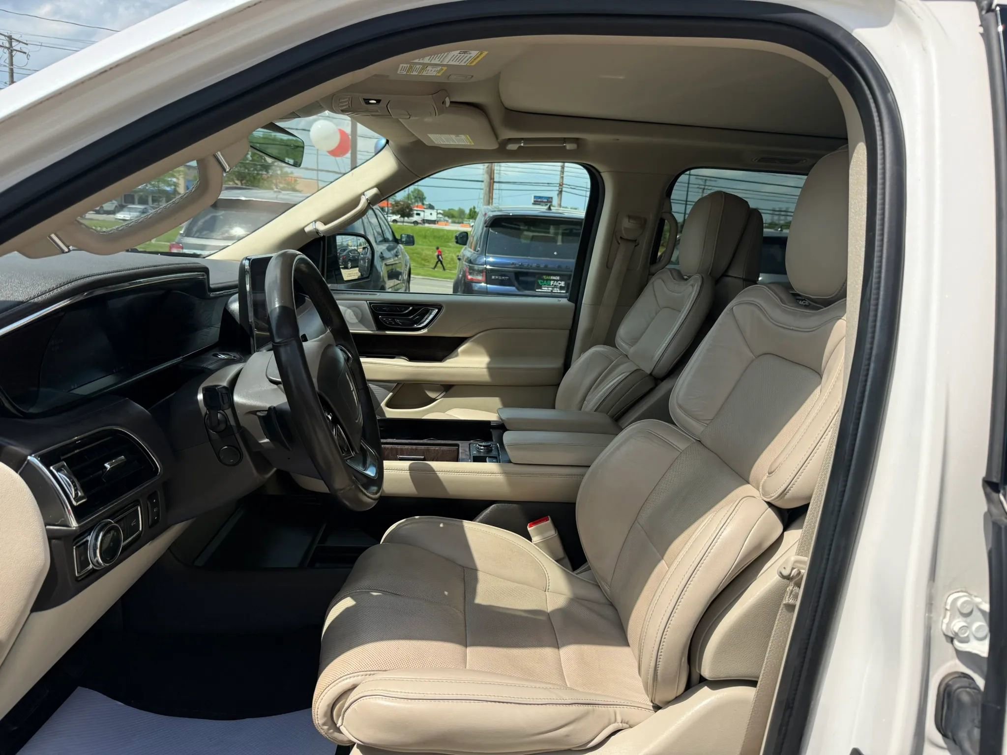 Used 2019 Lincoln Navigator Reserve AWD/4WD image 19