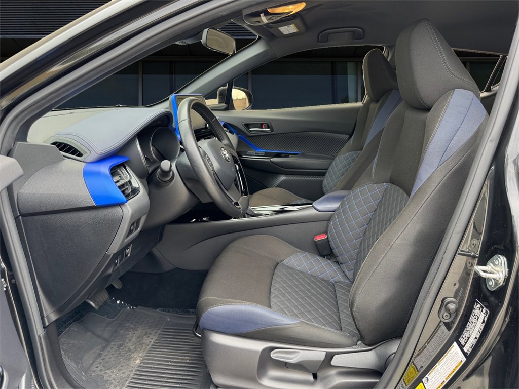 Used 2021 Toyota C-HR XLE image 14