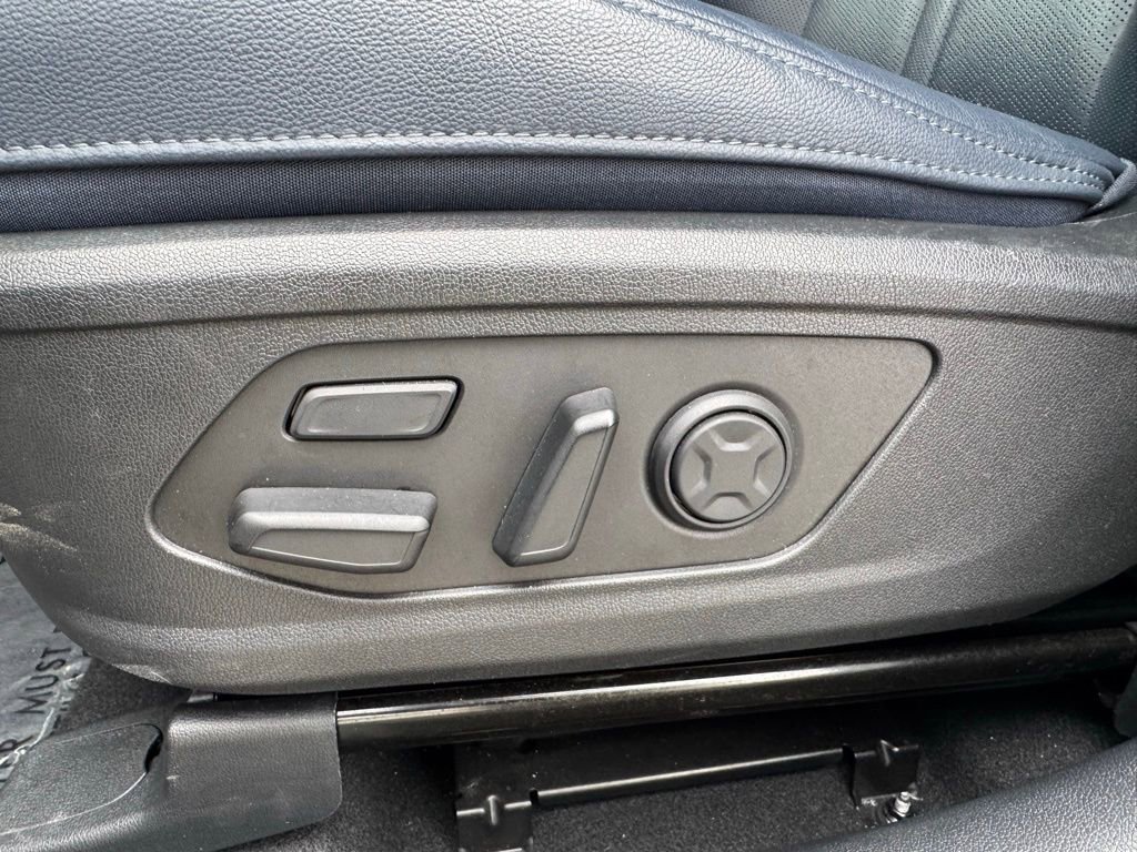 Used 2023 Kia Sorento SX Prestige image 18