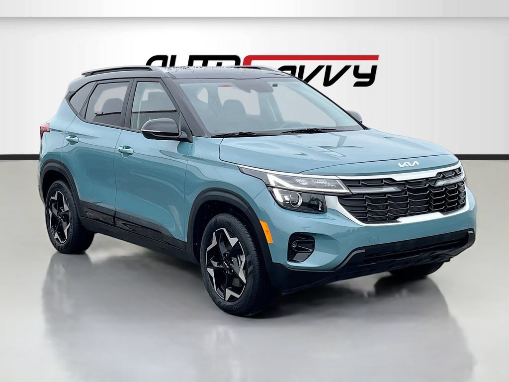 Used 2025 Kia Seltos S AWD/4WD image 1