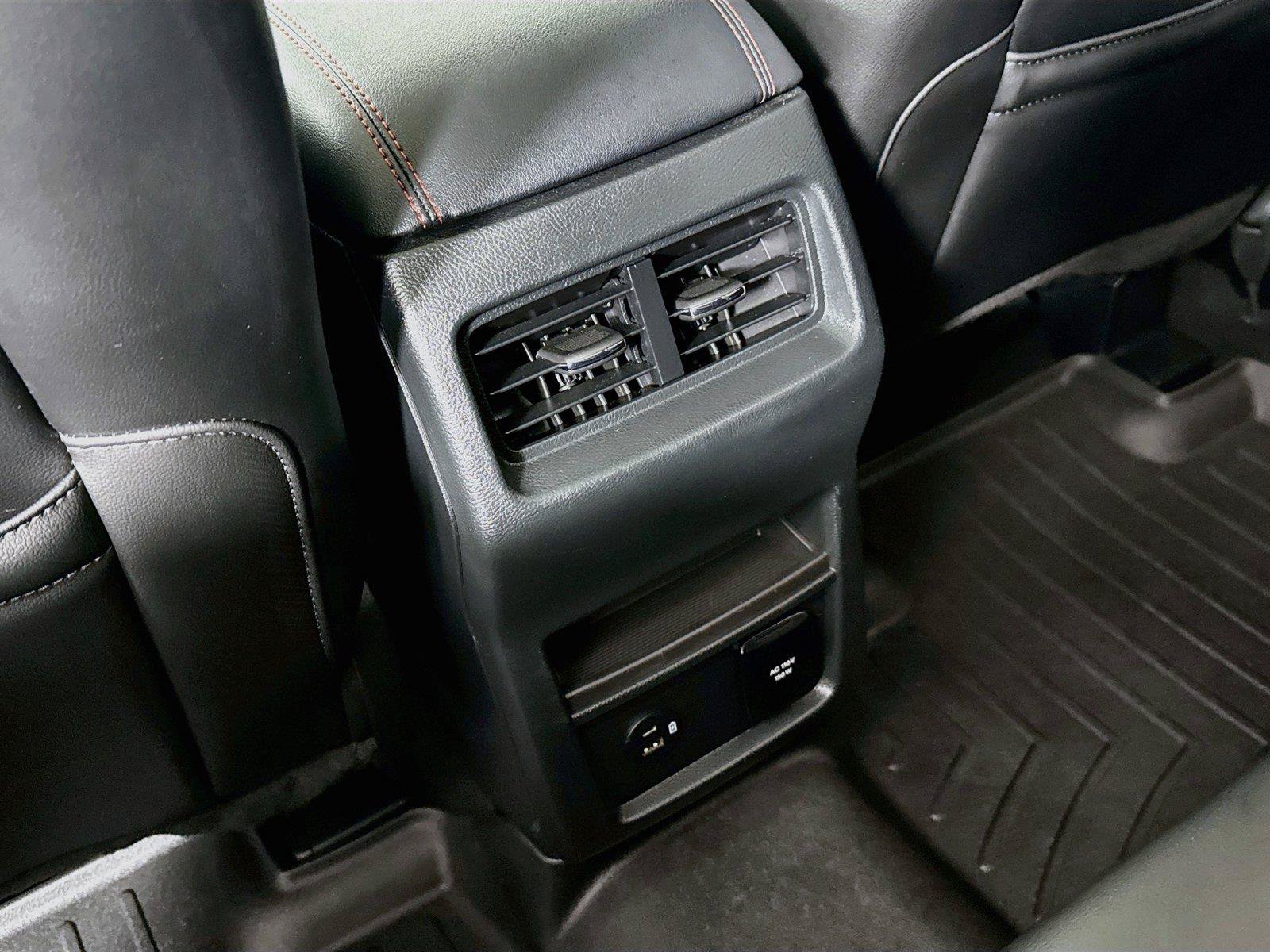 Used 2021 Ford Edge ST-Line FWD image 37