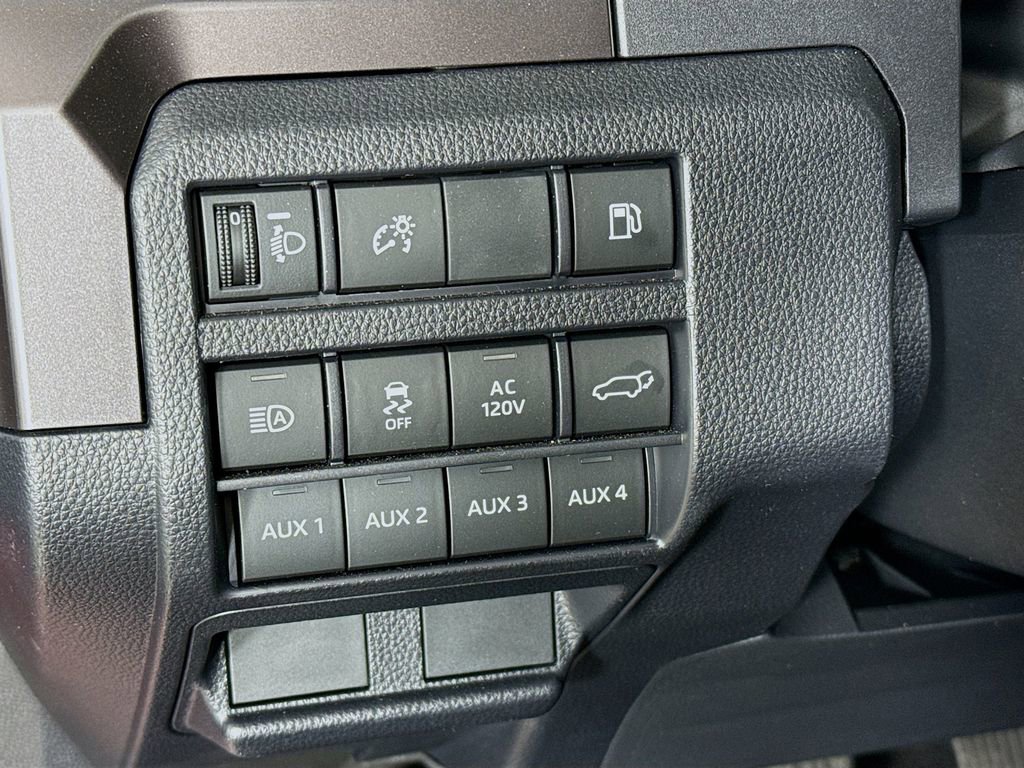 Used 2025 Toyota 4Runner TRD Off-Road Premium AWD/4WD image 12