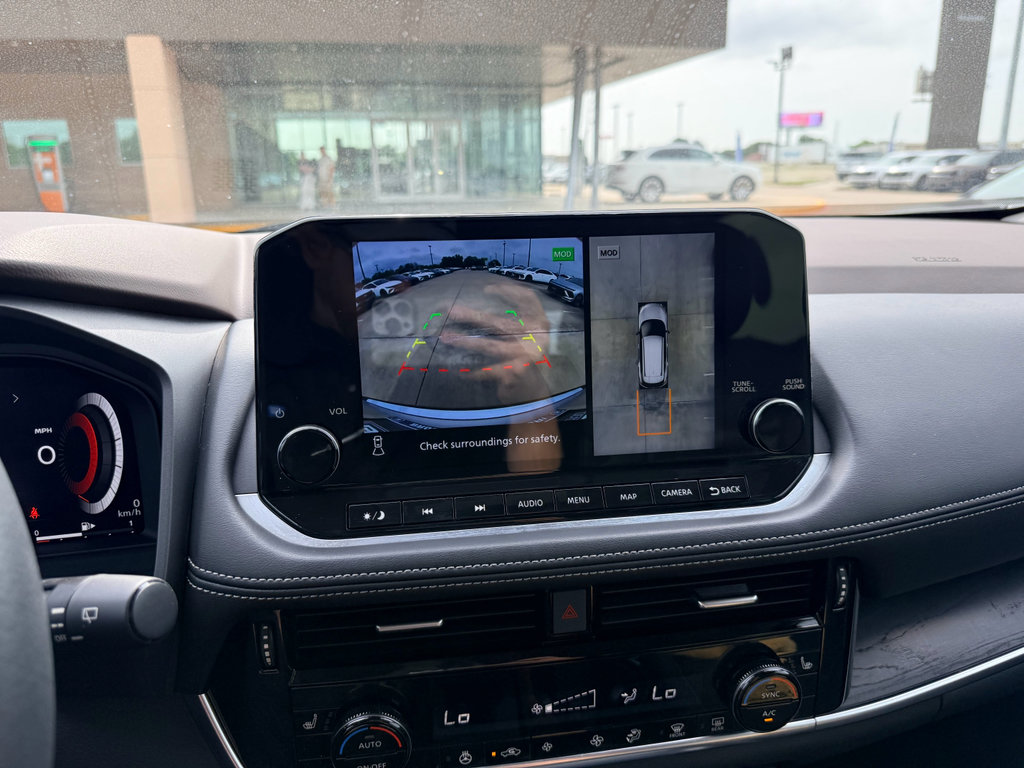 Used 2023 Nissan Rogue Platinum FWD image 20