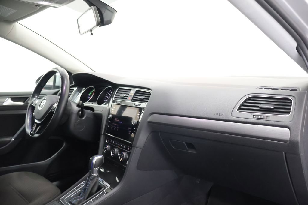 Used 2019 Volkswagen e-Golf SE w/ Driver Assistance Package FWD image 23