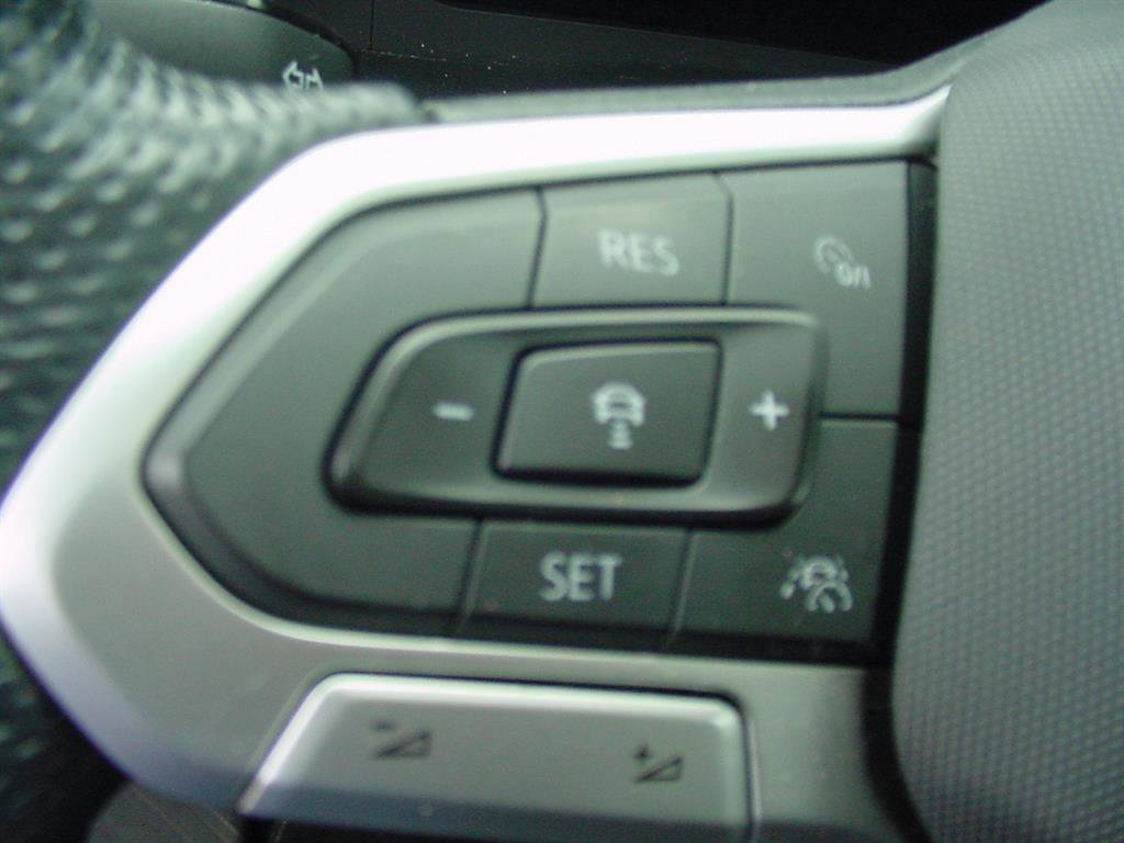 Used 2021 Volkswagen Atlas SEL R-Line image 10