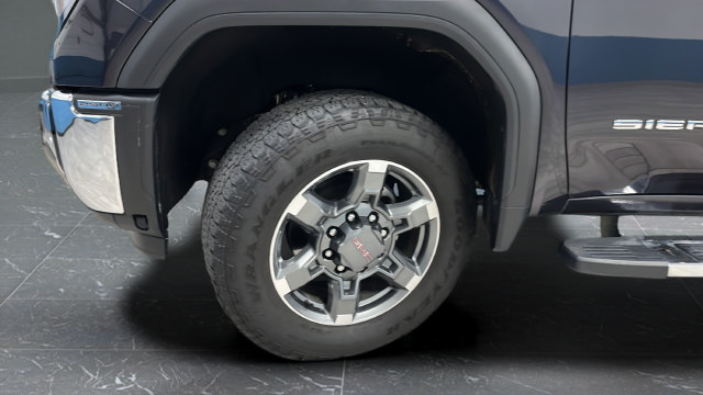 Used 2025 GMC Sierra 2500 SLT w/ SLT Premium Package AWD/4WD image 39