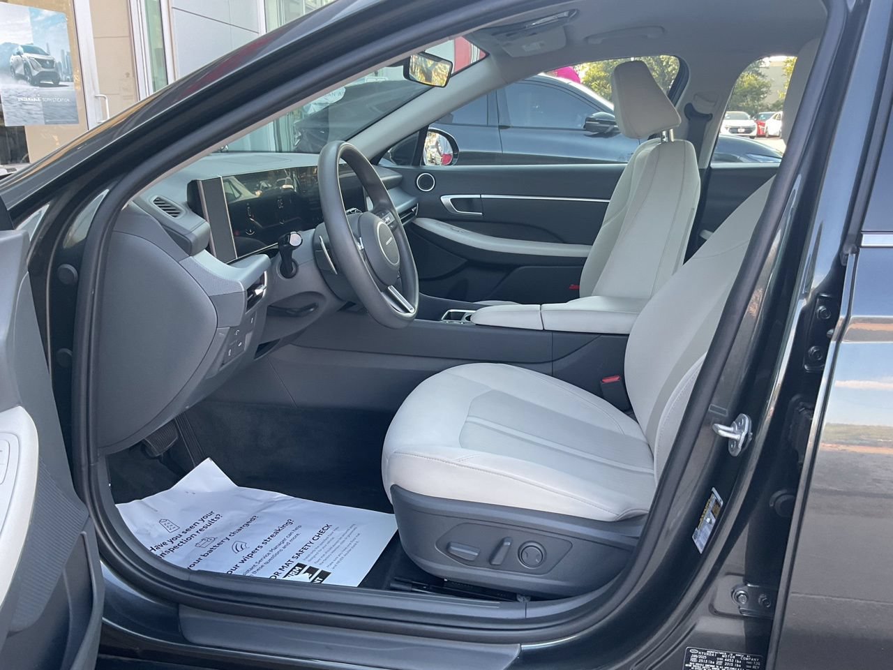 Used 2025 Hyundai Sonata SEL FWD image 8